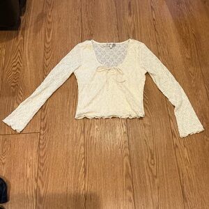 Madden Girl Cream Lace Long Sleeve Top